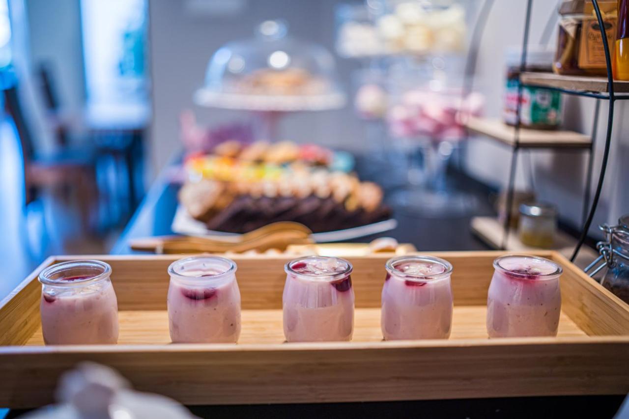 Glamour - Restaurant & Spa Przeźmierowo Eksteriør billede