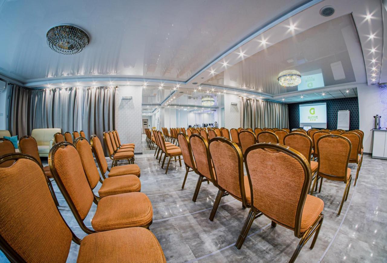 Glamour - Restaurant & Spa Przeźmierowo Eksteriør billede